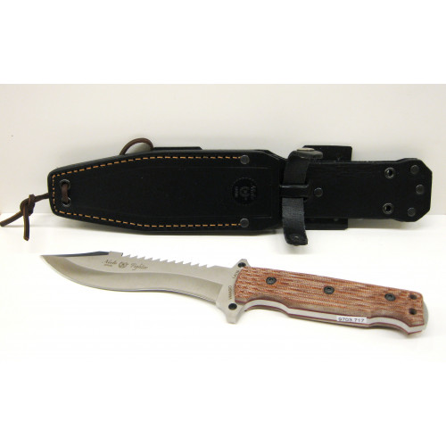Nieto – Ganivet model Fighter